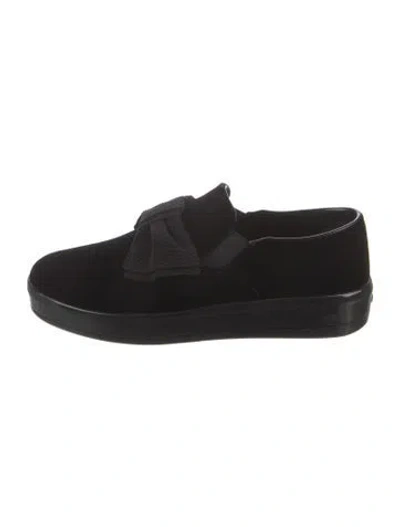 Pre-owned Prada Velvet Bow Accents Sneakers In Black