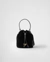 Prada Mini Bag Aus Samt Mit Details Aus Nappa-leder In Schwarz