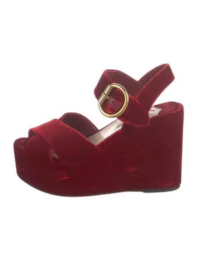 Pre-owned Prada Velvet Pumps In Red