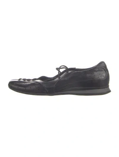 Pre-owned Prada Vintage Leather Flats In Black