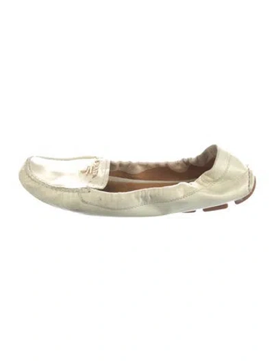 Pre-owned Prada Vintage Leather Loafers In White