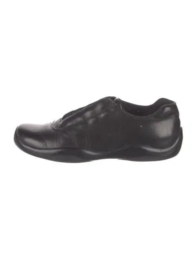 Pre-owned Prada Vintage Leather Oxfords In Black