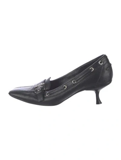 Pre-owned Prada Vintage Leather Pumps In Black