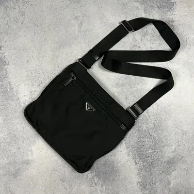 Pre-owned Prada Vintage  Nylon Shoulder Bag 90's In Black