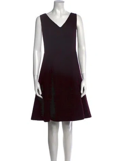Pre-owned Prada Virgin Wool Knee-length Dress In Burgundy