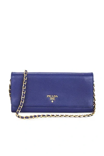Pre-owned Prada Vitello Wallet On Chain In Blue