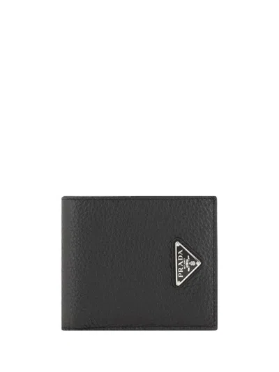 Prada Logo Plaque Bifold Wallet In Black