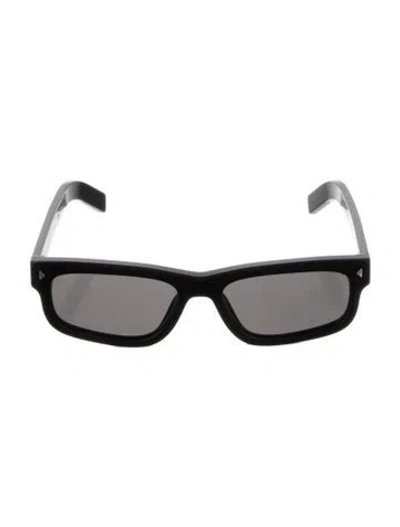 Pre-owned Prada Wayfarer Tinted Sunglasses In Black