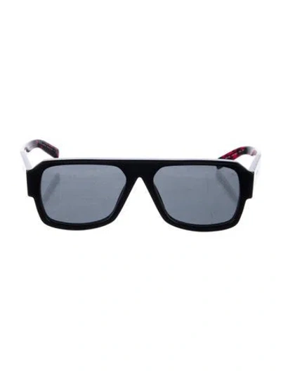 Pre-owned Prada Wayfarer Tinted Sunglasses In Black