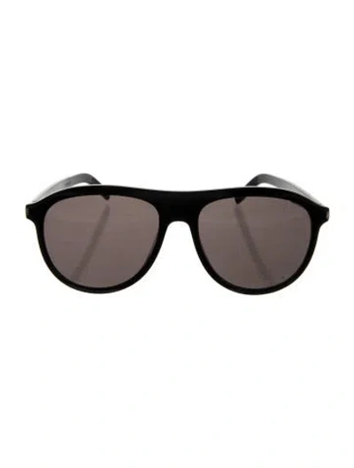 Pre-owned Prada Wayfarer Tinted Sunglasses In Black