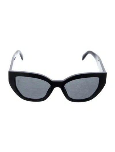 Pre-owned Prada Wayfarer Tinted Sunglasses In Black