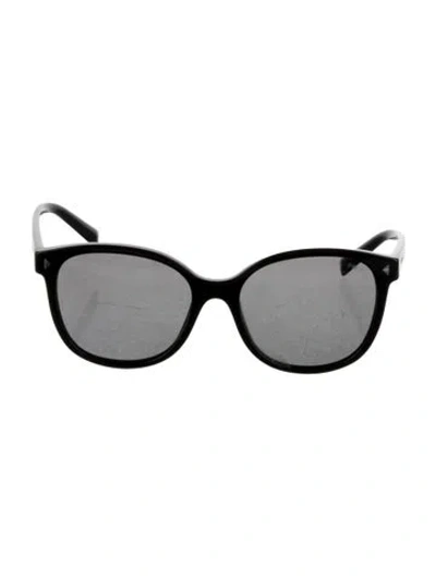 Pre-owned Prada Wayfarer Tinted Sunglasses In Black