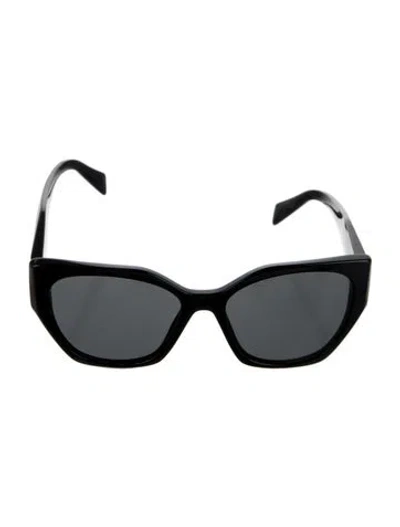 Pre-owned Prada Wayfarer Tinted Sunglasses In Black