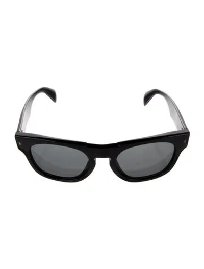 Pre-owned Prada Wayfarer Tinted Sunglasses In Black