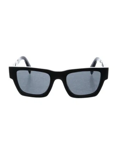 Pre-owned Prada Wayfarer Tinted Sunglasses In Black