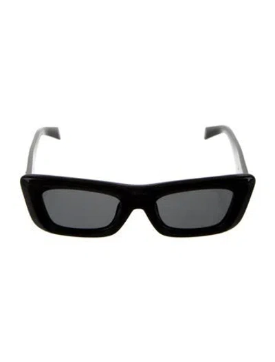 Pre-owned Prada Wayfarer Tinted Sunglasses In Black