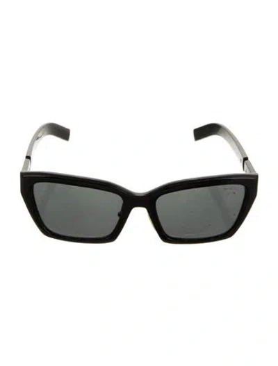 Pre-owned Prada Wayfarer Tinted Sunglasses In Black
