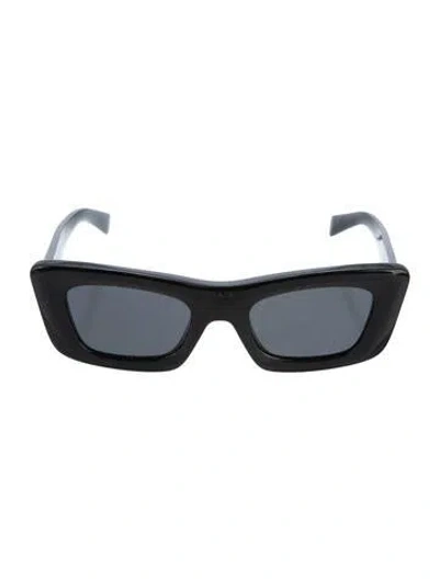 Pre-owned Prada Wayfarer Tinted Sunglasses In Black