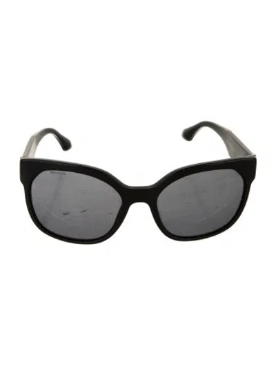 Pre-owned Prada Wayfarer Tinted Sunglasses In Black