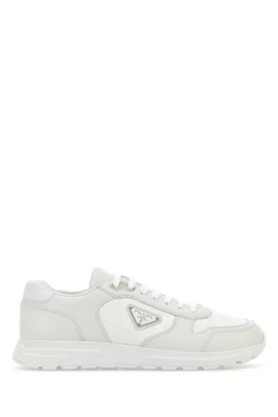 PRADA MEN WHITE LOGO SNEAKERS, 7.5 LUXURY SNEAKERS FOR MEN DARVEYS
