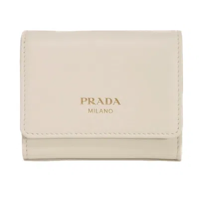 Pre-owned Prada White Wallet (tri-fold) ()
