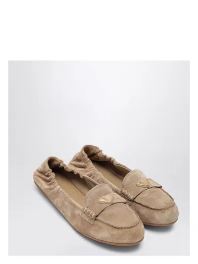 PRADA WOMEN'S ECRU SUEDE MOCCASIN WITH LOGO TRIANGLE LOAFER