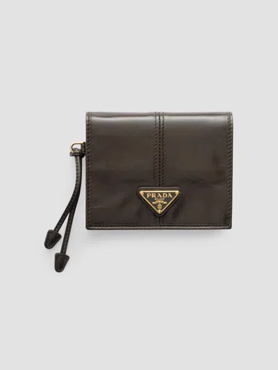 Prada Women's Small Leather Wallet In Green