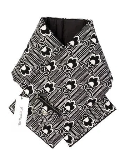 Pre-owned Prada Wool Printed Scarf In Black