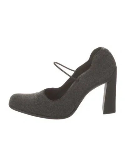 Pre-owned Prada Wool Pumps In Gray