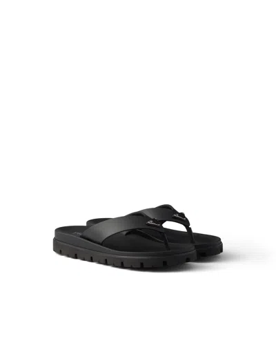 Prada Zehensteg-sandalen Aus Gummi In Black