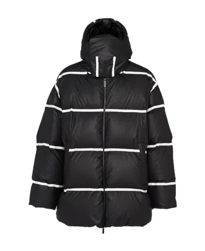 Prada Medium-weight Light Technical Fabric Down Jacket In Black