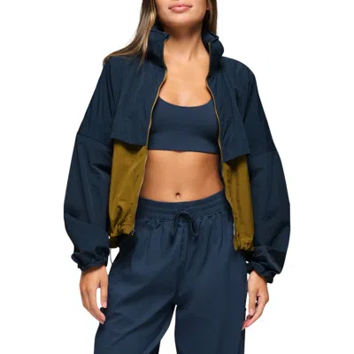 Prana Encinitas Windbreaker In Retro Olive Digibloom