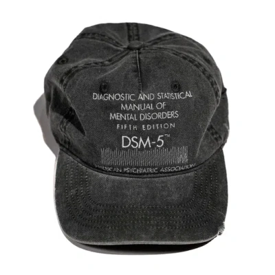 Praying Dsm5 Hat Grey In Black