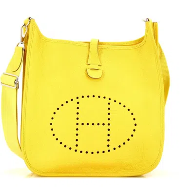 Pre-owned Hermes  Hermes Evelyne Bag Gen Iii Clemence Pm In Green