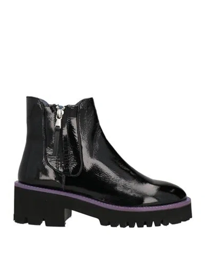 Pregunta Woman Ankle Boots Black Size 7 Leather