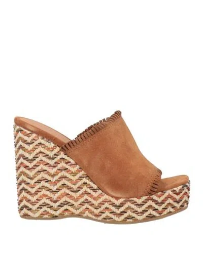 Pregunta Woman Sandals Camel Size 8 Leather In Beige