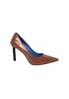 Pregunta Women's Shoes  Tip Neck With Heel. Color Teak In Brown