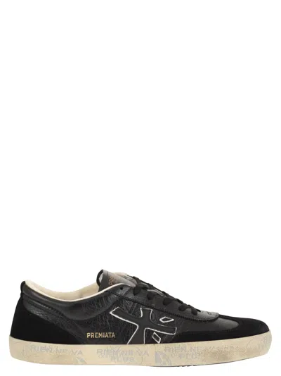 Premiata David 8094 Suede Trainers In Black