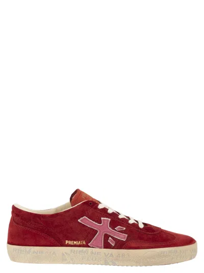 Premiata David 8102 - Suede Trainers In Red