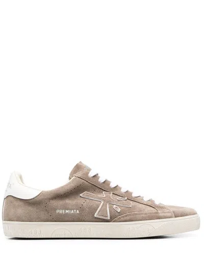 Premiata Steven Low-top Sneakers In Beige