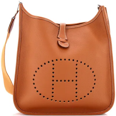 Pre-owned Hermes  Hermes Evelyne Bag Gen Iii Clemence Pm In Gold