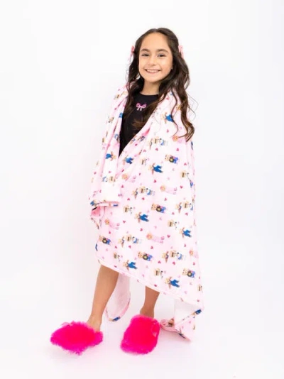 Preppy Goose Plush Smiley Face Blanket In Pink