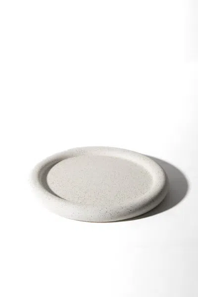 Pretti.cool Round Tray In White Terrazzo