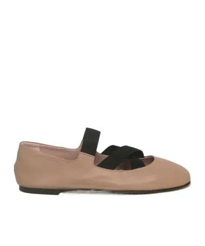 Pretty Ballerinas Nicole Ballet Shoes In Nude