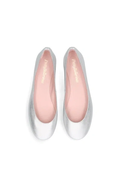 Pretty Ballerinas Round Toe Naked Metallic Ballet Flat In Multi
