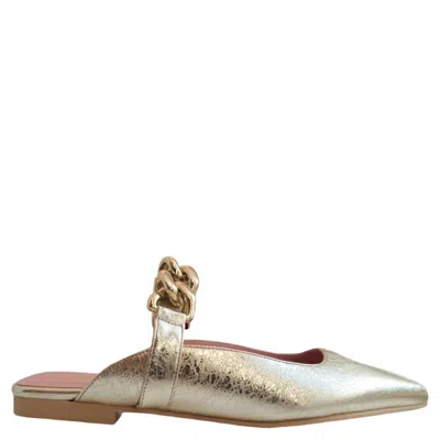 Pretty Ballerinas Women's Yvette Sandal In Gold