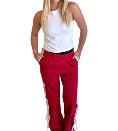 Pretty Follies Mel Bow Pants In Burgundy In White