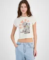 Pretty Rebellious Juniors' Howdy Cowboy Boots Graphic T-shirt In Antique White