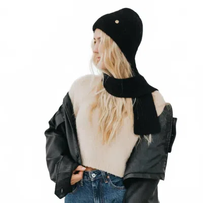 Pretty Simple Joy Dynamic Scarf And Beanie Duo In Black In Pink