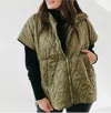 Pretty Simple Quin Quilted Vest In Olive In Green